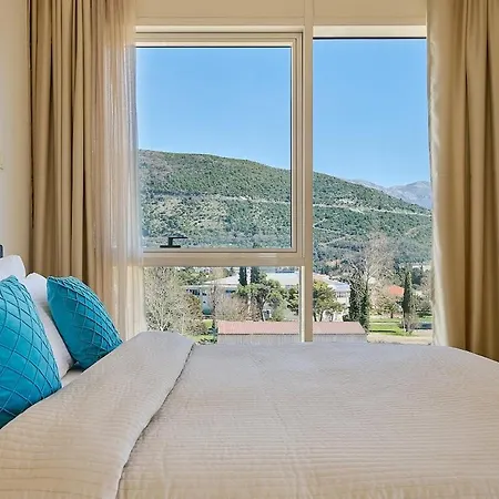 Tre Canne, Private 2-bedroom In דירה *