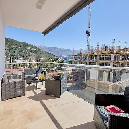 Appartamento Tre Canne, Private 2-bedroom In *