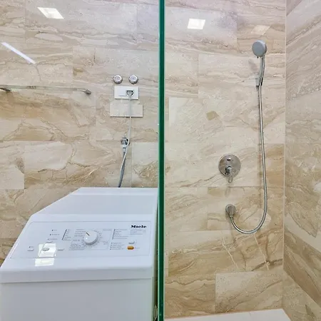 Tre Canne, Private 2-bedroom In Appartamento Budua